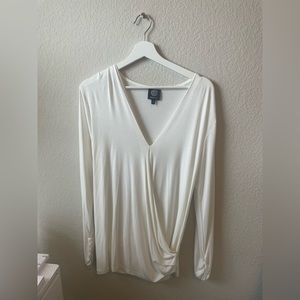 White long sleeve blouse